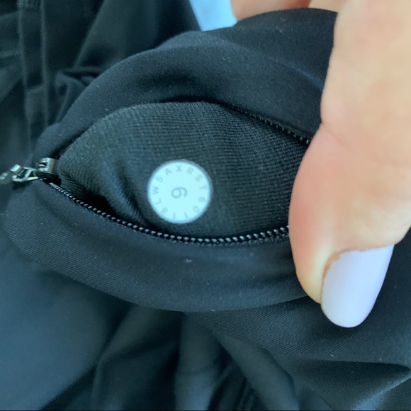 Lululemon chasing miles - Picture 3 of 5